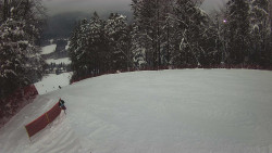 Prostřední část sjezdovky a snowpark