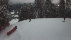Prostřední část sjezdovky a snowpark