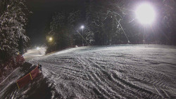 Prostřední část sjezdovky a snowpark