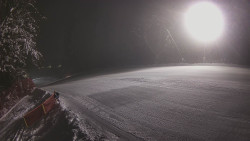 Prostřední část sjezdovky a snowpark