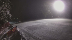 Prostřední část sjezdovky a snowpark