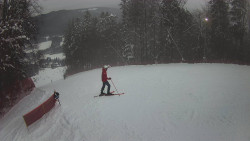Prostřední část sjezdovky a snowpark