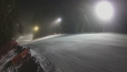 Prostřední část sjezdovky a snowpark