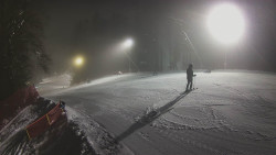 Prostřední část sjezdovky a snowpark