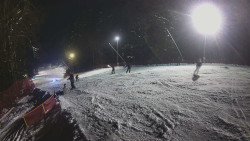 Prostřední část sjezdovky a snowpark