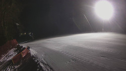 Prostřední část sjezdovky a snowpark