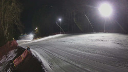 Prostřední část sjezdovky a snowpark