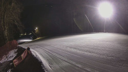 Prostřední část sjezdovky a snowpark