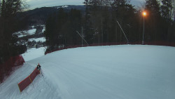 Prostřední část sjezdovky a snowpark