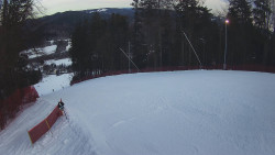 Prostřední část sjezdovky a snowpark