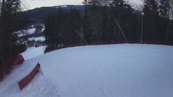 Prostřední část sjezdovky a snowpark