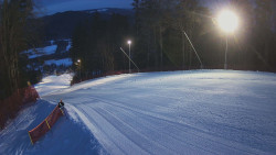 Prostřední část sjezdovky a snowpark