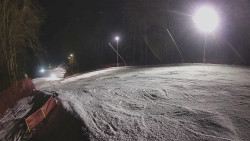 Prostřední část sjezdovky a snowpark