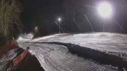 Prostřední část sjezdovky a snowpark