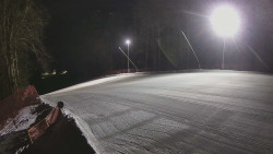 Prostřední část sjezdovky a snowpark