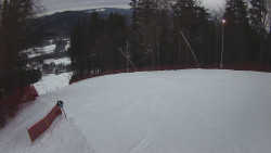 Prostřední část sjezdovky a snowpark