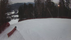 Prostřední část sjezdovky a snowpark