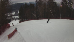 Prostřední část sjezdovky a snowpark