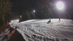 Prostřední část sjezdovky a snowpark