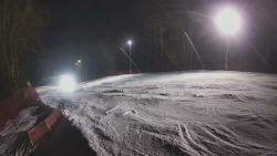 Prostřední část sjezdovky a snowpark