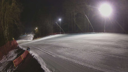 Prostřední část sjezdovky a snowpark