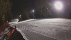 Prostřední část sjezdovky a snowpark