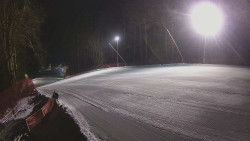 Prostřední část sjezdovky a snowpark