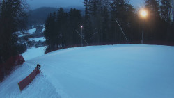 Prostřední část sjezdovky a snowpark