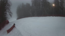 Prostřední část sjezdovky a snowpark