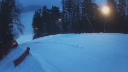 Prostřední část sjezdovky a snowpark