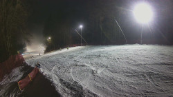 Prostřední část sjezdovky a snowpark