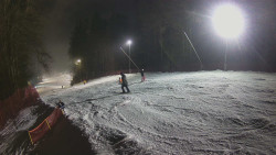 Prostřední část sjezdovky a snowpark