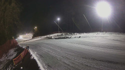 Prostřední část sjezdovky a snowpark