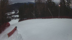 Prostřední část sjezdovky a snowpark