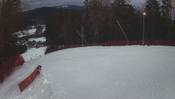 Prostřední část sjezdovky a snowpark