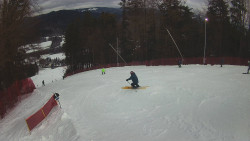 Prostřední část sjezdovky a snowpark