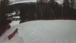 Prostřední část sjezdovky a snowpark