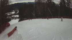 Prostřední část sjezdovky a snowpark