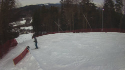 Prostřední část sjezdovky a snowpark
