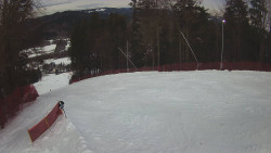 Prostřední část sjezdovky a snowpark