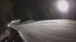 Prostřední část sjezdovky a snowpark