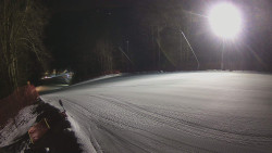 Prostřední část sjezdovky a snowpark