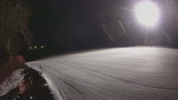 Prostřední část sjezdovky a snowpark