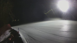 Prostřední část sjezdovky a snowpark