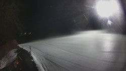 Prostřední část sjezdovky a snowpark