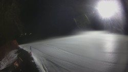 Prostřední část sjezdovky a snowpark