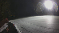 Prostřední část sjezdovky a snowpark