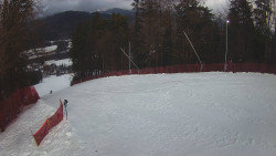 Prostřední část sjezdovky a snowpark
