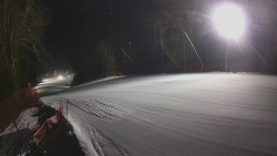 Prostřední část sjezdovky a snowpark