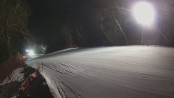 Prostřední část sjezdovky a snowpark